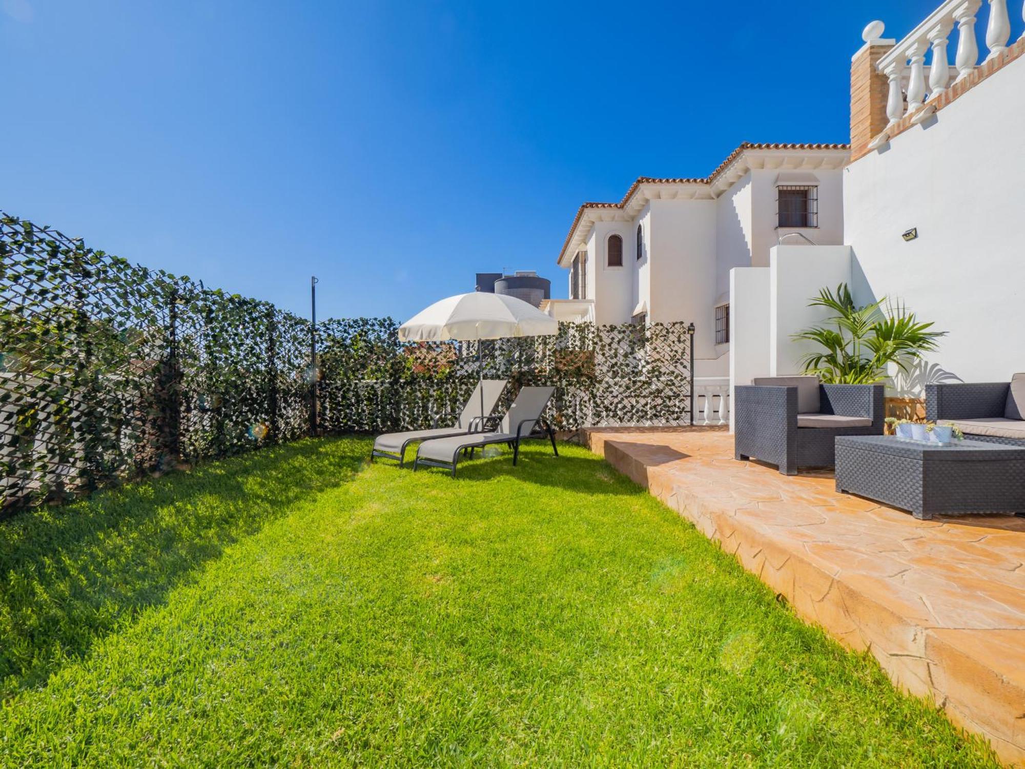 Cubo'S Hostal William'S Sunny 3 Torre de Benagalbon Exterior photo